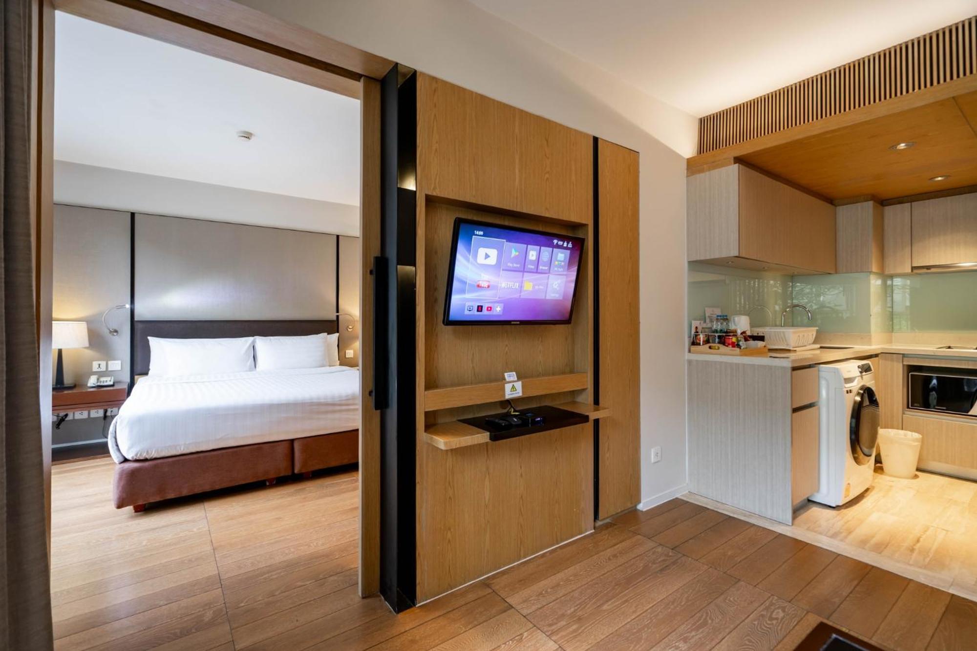 Arcadia Suites Bangkok Esterno foto